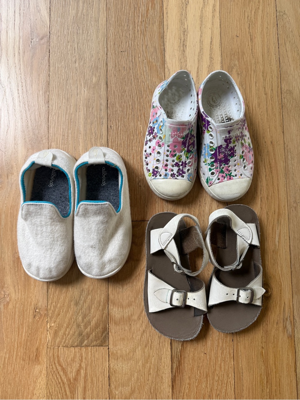 Girls Shoes Sun San Surfer Classic Leather Sandal, Natives & All Birds sz 8/9